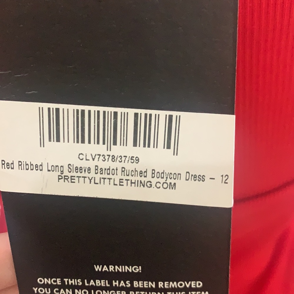 NWT Pretty Little Thing Dress - Picture 7 of 7